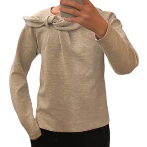 Banana Republic gray long sleeve top with bow decoration. Size Xs .